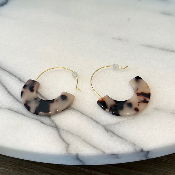 BaubleBar Jewelry - Bauble bar hoops